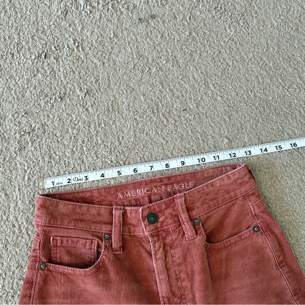 American Eagle Mom Straight Jeans Mauve Coral Corduroy Jeans Size 0 Regular - Picture 10 of 13